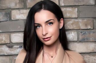 Яна Аносова - участница (финалистка) 4 сезона шоу "Холостяк"